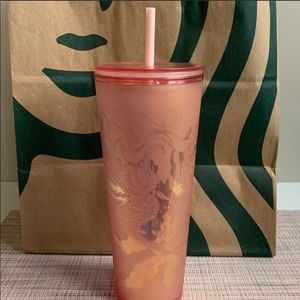 Starbucks Venti tumbler Soft
Touch Rose Gold Mermaid